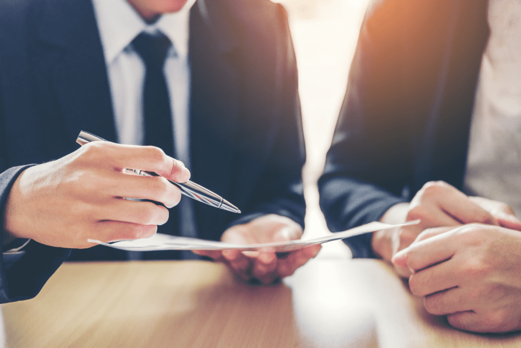 Ly hôn với người nước ngoài